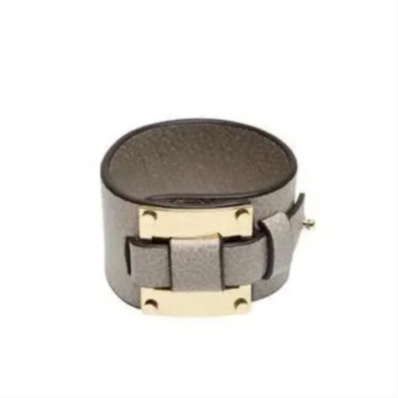 India Hicks Lady P Cuff in taupe leather. - Picture 2 of 3